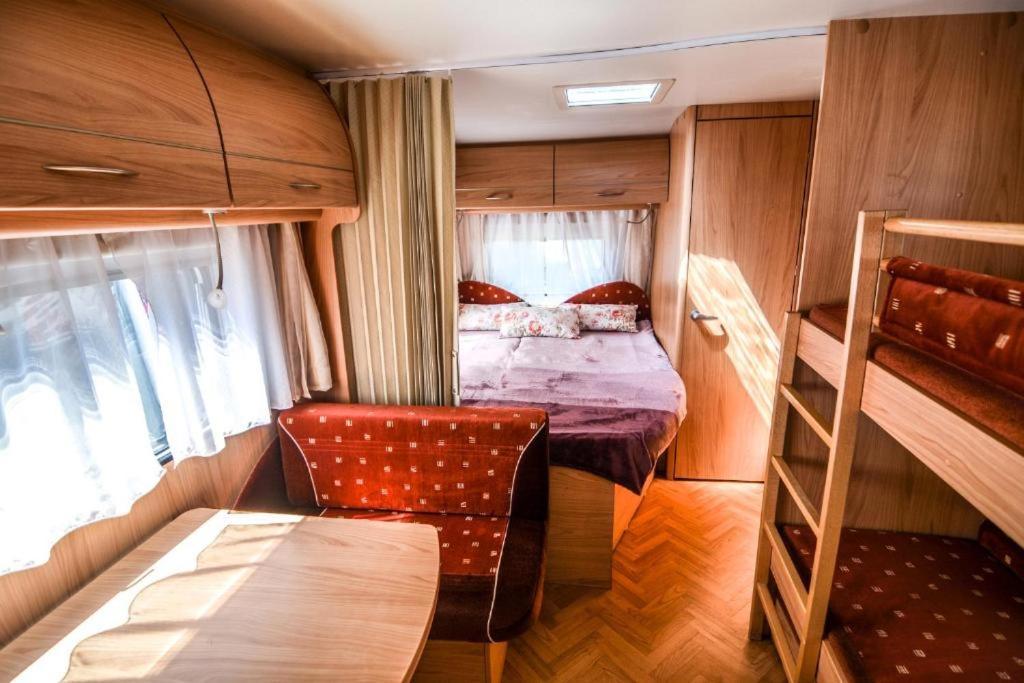 Camping Molo Surf Spot Jastarnia Buitenkant foto