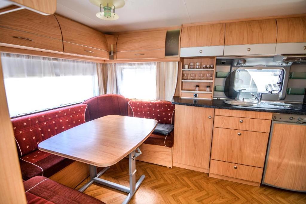 Camping Molo Surf Spot Jastarnia Buitenkant foto